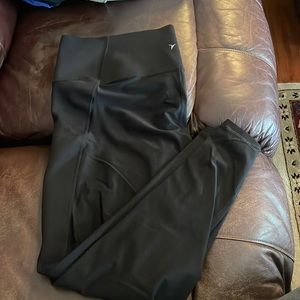 Old Navy Elevate Legging